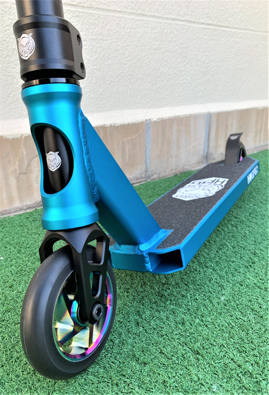 The best stunt scooters in South Africa, you all know HogPro Scooters. Stunt Scooter, Pump Track Scooters. Cape Town stunt scooters. We are the leading pro stunt scooter shop in Cape Town and South Africa. 